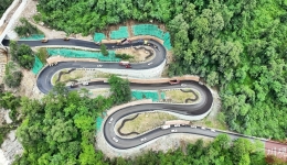 旧貌换新颜！直击：海螺沟景区道路重建 通车“倒计时”