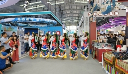 拉萨民族手工艺亮相2023年中国国际服务贸易交易会