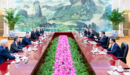 Xi meets U.S. congressional delegation