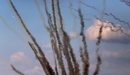 Israel bolsters forces on border with Gaza as regional powers scramble to mediate