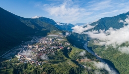 From inaccessibility to wonderland, China's isolated county sees a decade of transformation