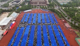 Interview: China confident in strengthening employment stability, quality: minister