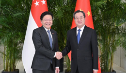 China, Singapore agree trade-pact upgrade, 30-day visa deal