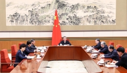 Chinese premier stresses improving business environment, boosting market vitality