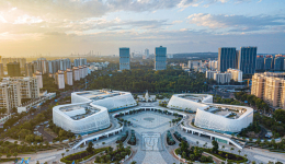 登高壮观天地间——以习近平同志为核心的党中央引领全面建设社会主义现代化国家迈上新征程