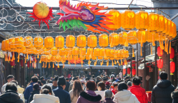 Tourism industry hits record highs over Spring Festival holiday