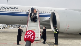 共赴春天的盛会！四川代表团赴京出席十四届全国人大二次会议