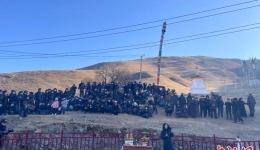 西藏天文历算专家通过古老天文台测定春耕时间