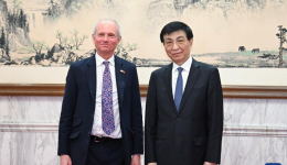 China's top political advisor vows enhanced exchanges with UK parties