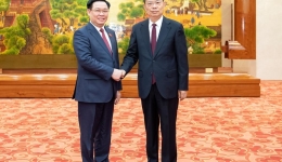 China's top legislator holds talks with National Assembly of Vietnam chairman