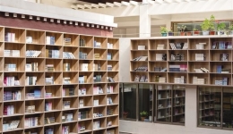 西藏自治区图书馆去年接待读者超18万人次