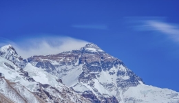 Advanced 5G base station launched in Mt. Qomolangma