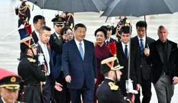 Xi aims to open brighter future of China-France ties via visit