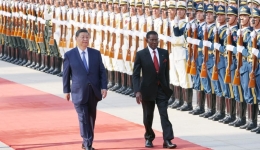 Chinese, Equatorial Guinean presidents hold talks, elevate ties