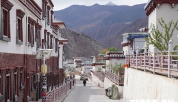Chagyab, a Beautiful County in the East of Xizang