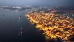 Update: China's foreign goods trade picks up steam in first 5 months