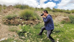 Passion for plants takes photographer worldwide