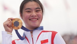Olympics | Foreign coach and team support behind BMX freestyler Deng's title
