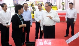 Chinese premier calls for strengthening global cooperation to boost robot industry