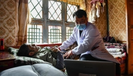 Transformative aid: benefactors and beneficiaries in Xizang