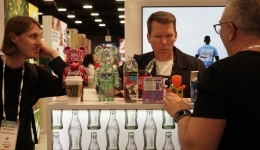 More U.S. districts report flat or declining economic activity: Fed Beige book