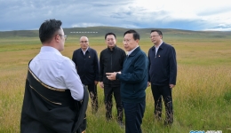 王晓晖在甘孜州调研时强调：坚持生态优先绿色发展，促进民族团结共同富裕，在推进民族地区现代化建设上取得更大进展