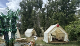 Picnic camp sites boost incomes in Dagtse, Lhasa