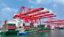 China's foreign trade posts resilience despite challenging external environment