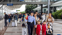 Passenger trips surge as National Day holiday concludes