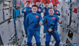 Shenzhou-19 astronauts enter space station