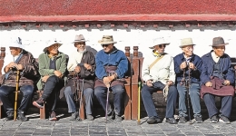 Wander in the City of Sunlight