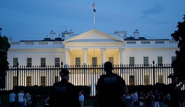 Xinhua Commentary: Keep to the right direction of China-U.S. ties