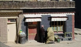 【Into Xizang】Residences of Tibetan Style in This Place are a Little Unique