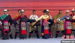 青海湖之南推冰雪旅游大餐 冀“冰雪资源”成“火热经济”