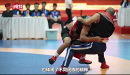最炫民族风：民族式摔跤展现力量与美的结合