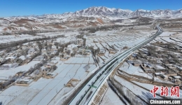 冬季施工“不打烊” 青海冲刺交通重点项目年度目标