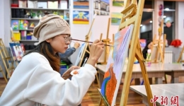 Lhasa, Xizang: Youth Night School Attracts Young People