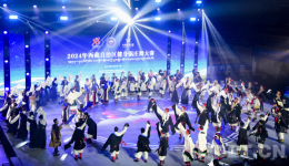 冬日里的“圆圈舞”：2024年西藏自治区健身锅庄舞大赛精彩上演