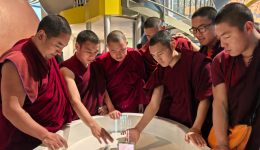 四川藏语佛学院阿坝分院师生赴广东参学