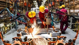 Report shows average age of Chinese labor force is 39.72 years old