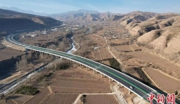 青海构建综合立体交通网 推进绿色智慧转型