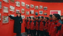 黄河源头上的思政课