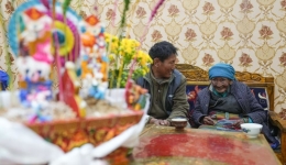 InXizang | Yudron: Former serf witnesses Xizang's development, enjoys a flourishing life with families