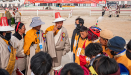 Horse races held in Damxung County, China's Xizang