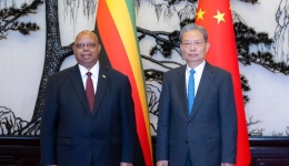 China's top legislator holds talks with speaker of Zimbabwe parliament