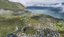 Forum highlights regional growth, attracts global partners in Xizang