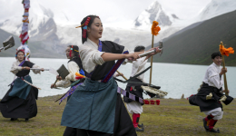 Prospering Xizang sees surge in overseas visitors