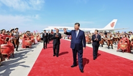 Xi leads central delegation to Urumqi for 70th anniversary of Xinjiang Uygur Autonomous Region