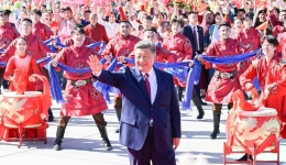 Xi leaves for Beijing after attending celebrations for Xinjiang Uygur Autonomous Region's 70th founding anniversary
