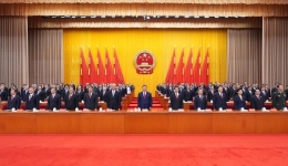 Xi attends grand gathering in celebration of Xinjiang Uygur Autonomous Region's 70th founding anniversary